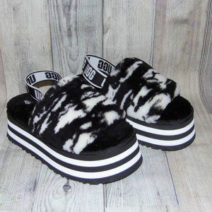 UGG Disco Marble Black/White Sheepskin Platform Slippers Womens Size 9